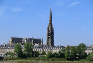 Exterior da Basílica de Saint Michel
