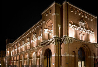 Museu des Augustins em Toulouse de noite