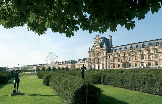 Caminhada no Jardin des Tuileries em Paris