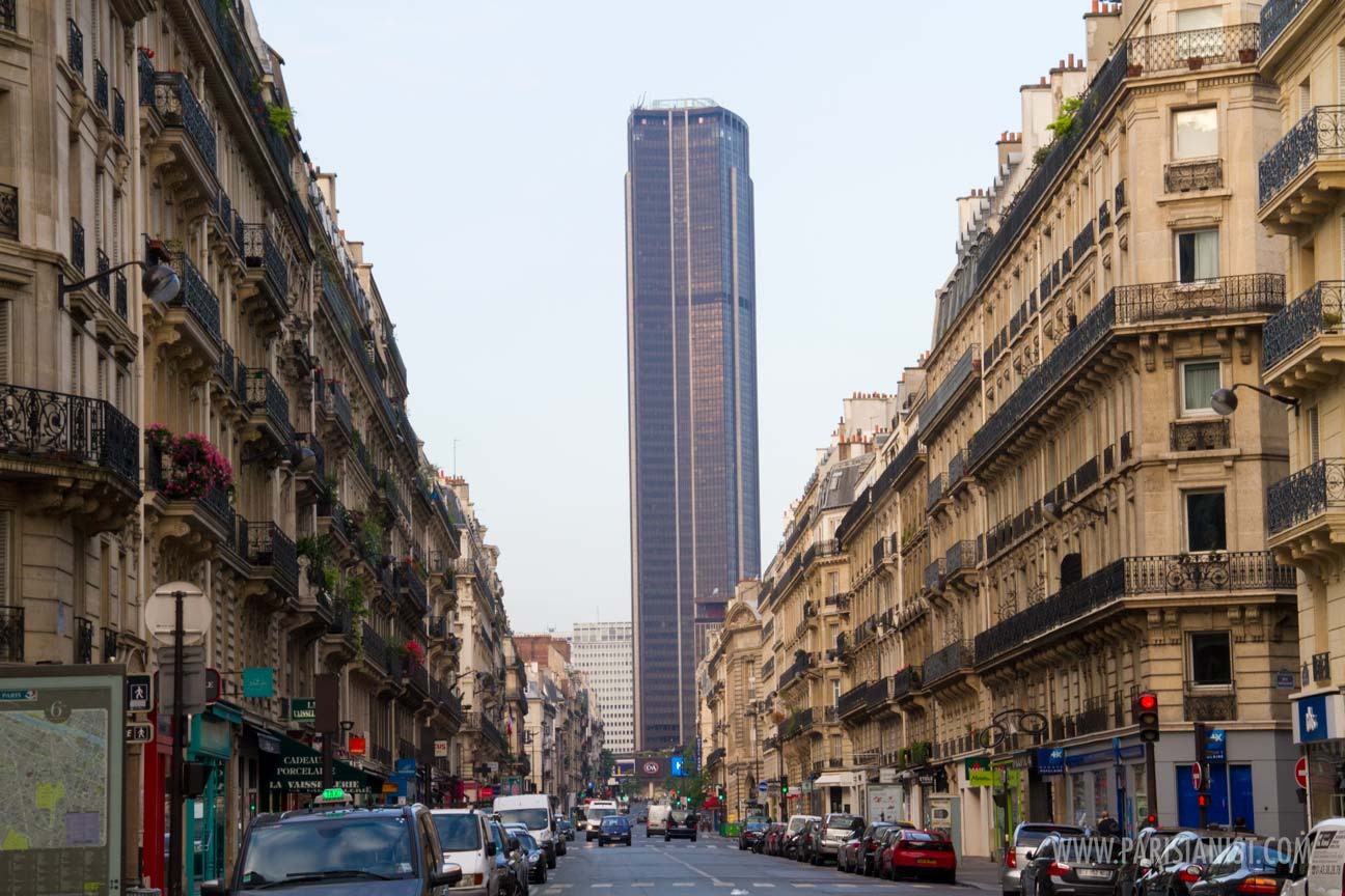 Torre Montparnasse ao fundo de Paris