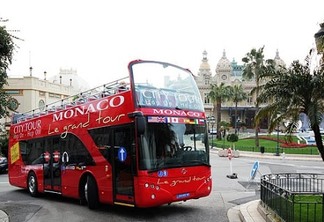 Passeio de ônibus turístico em Mônaco