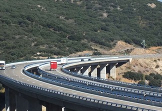 Estrada entre França e Espanha