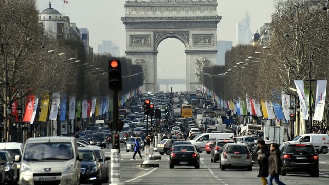 Dicas para pegar a estrada em Paris e documentos necessários para dirigir