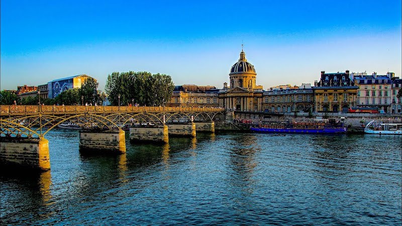 Vista da Pont des Arts em Paris