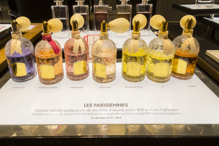 Pefumes nas Galeries Lafayette em Paris