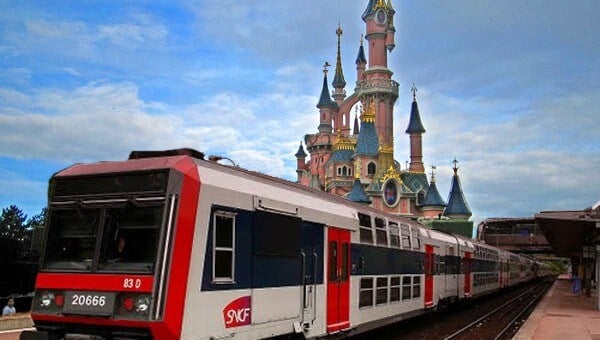RER na Disneyland Paris