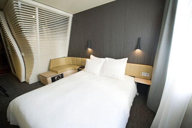 Hotel Okko em Cannes - quarto