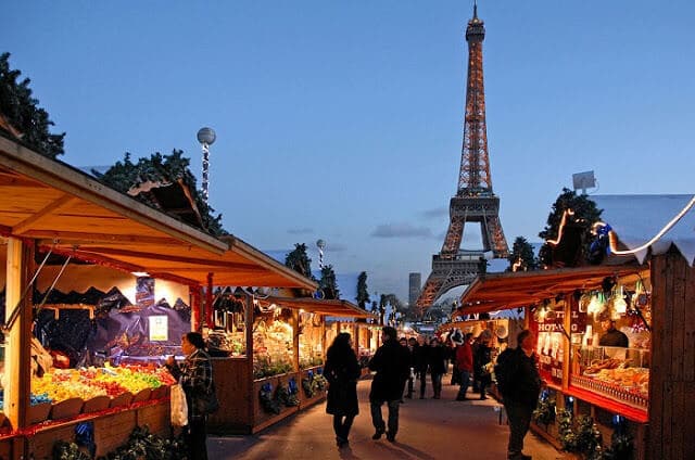 Mercado de Natal em Paris