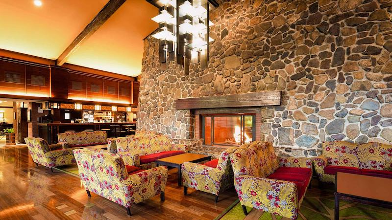 Redwood Bar and Lounge no Disney Sequoia Lodge em Paris