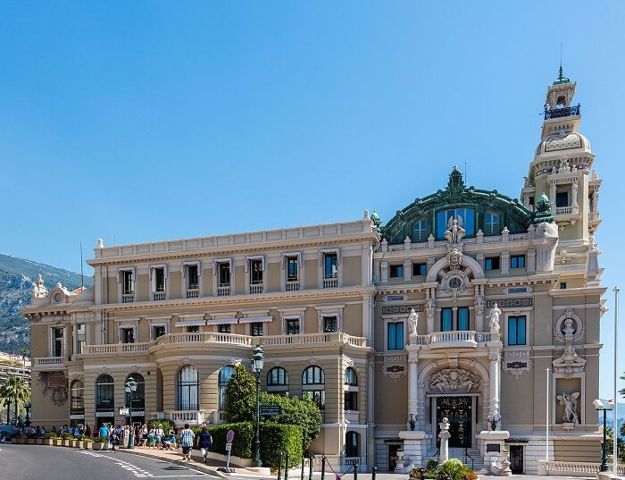 Lateral da Ópera de Monte Carlo em Mônaco