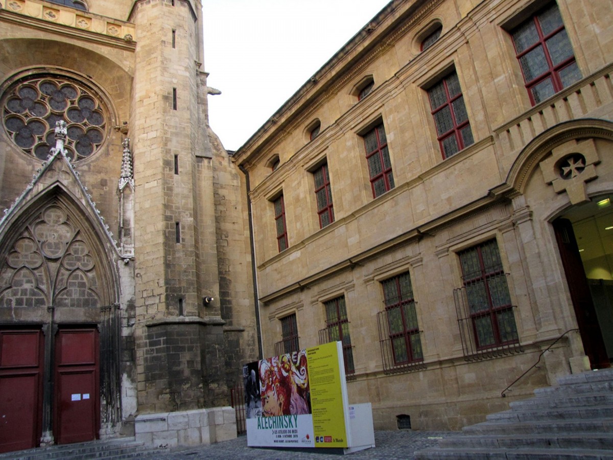 Museu Granet Adjacente à Igreja
