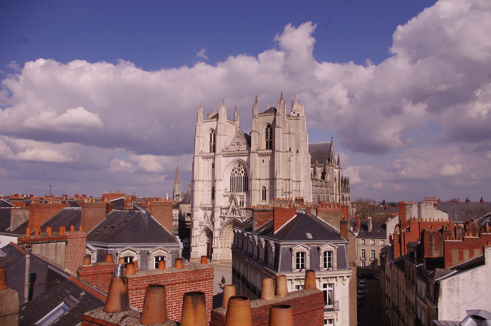 Vista aérea da Catedral de Nantes
